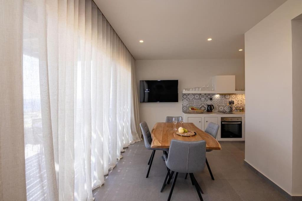 Pearl Suites And Villa Тинос Екстериор снимка